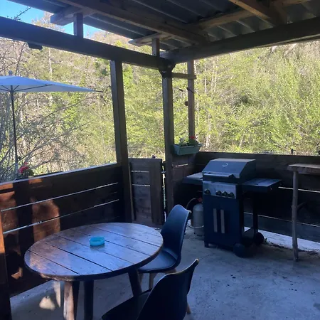 Cabane Farma Olivese